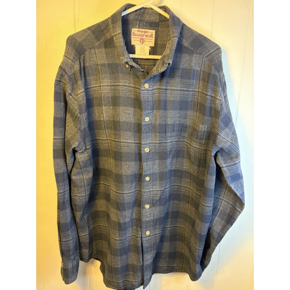 Wrangler Rugged Wear Men XL Flannel Shirt Blue Gray Plaid Long Sleeve Button Up